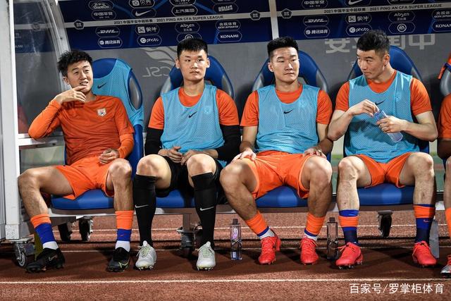 CBA总决赛G2：裁判变动与伤病影响，上海队能否续写胜利？